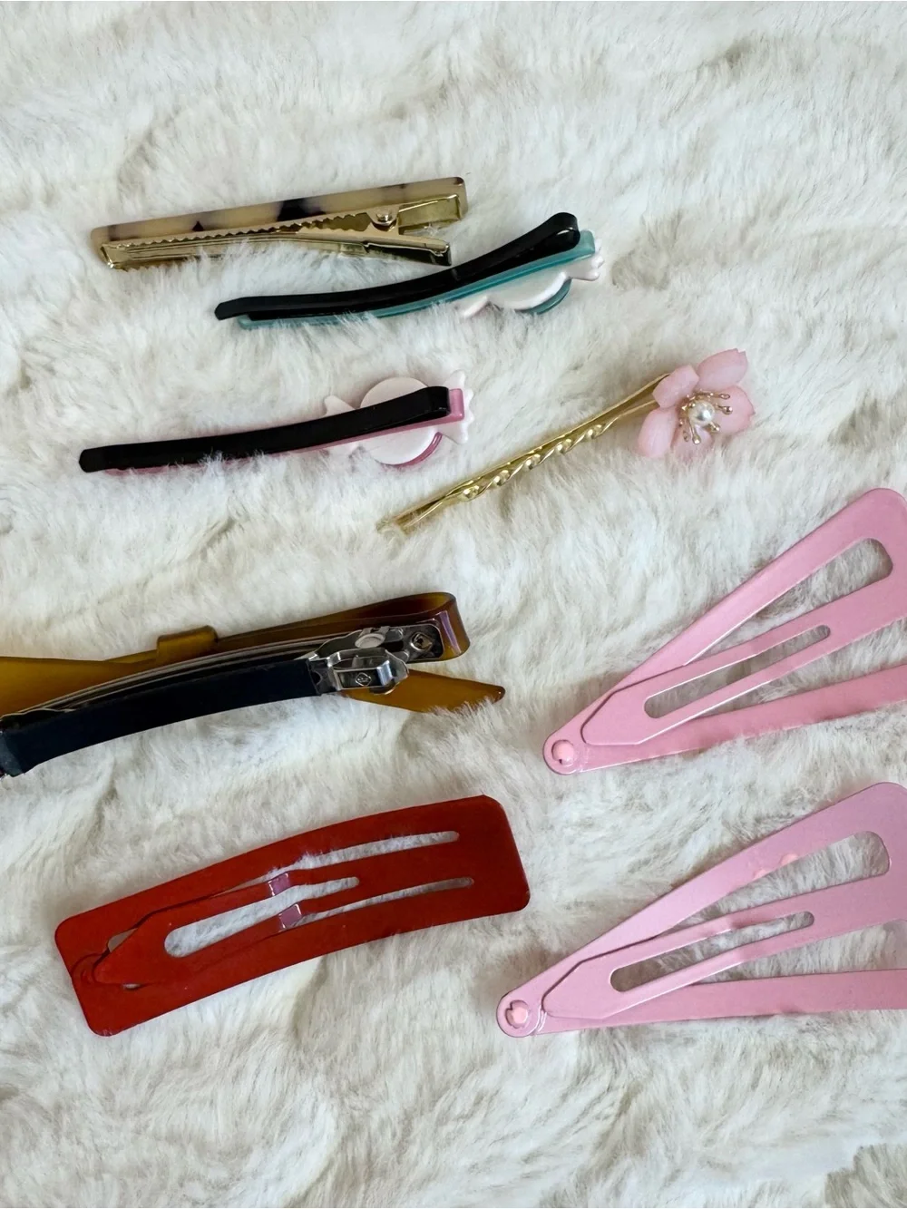 Kawaii Miscellaneous Hair Clip Set  Decorative Clips and Barrettes 8 Pc Set